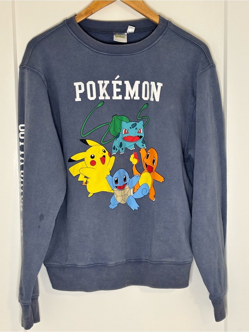 Pokémon Dusty Blue Sweatshirt Sz L Official Licensed Pikachu Anime Nintendo - Picture 1 of 8
